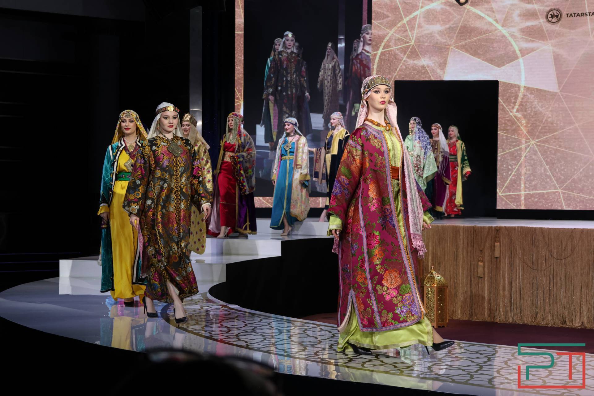 Показ благопристойной моды «Modest Fashion Day» прошел в Казани