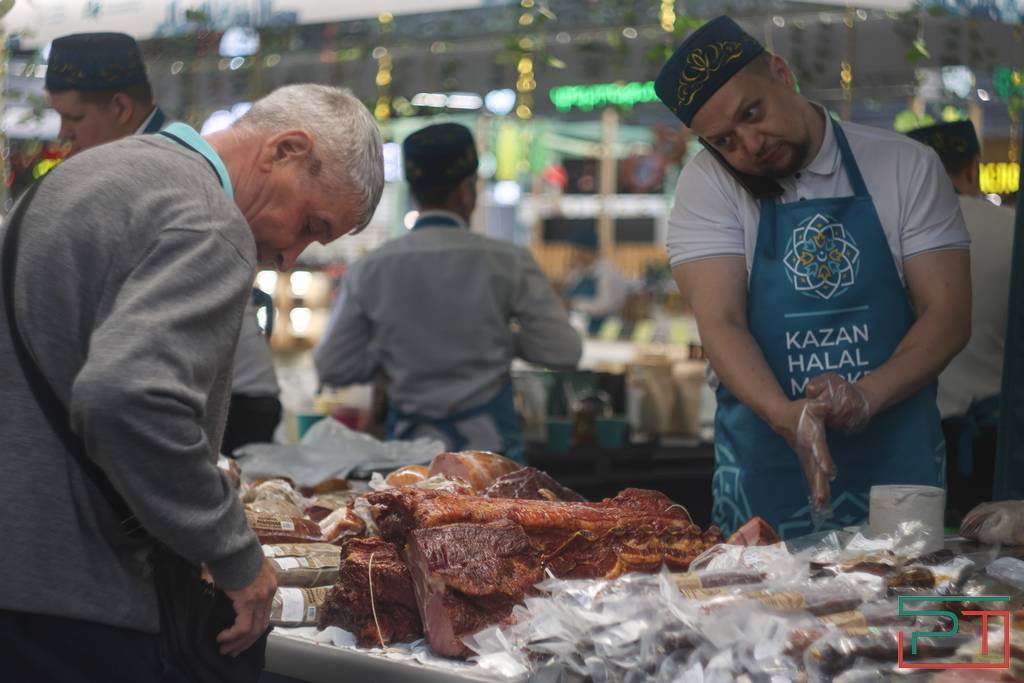 Халяль как философия жизни: Минниханов открыл международную ярмарку Kazan Halal Market