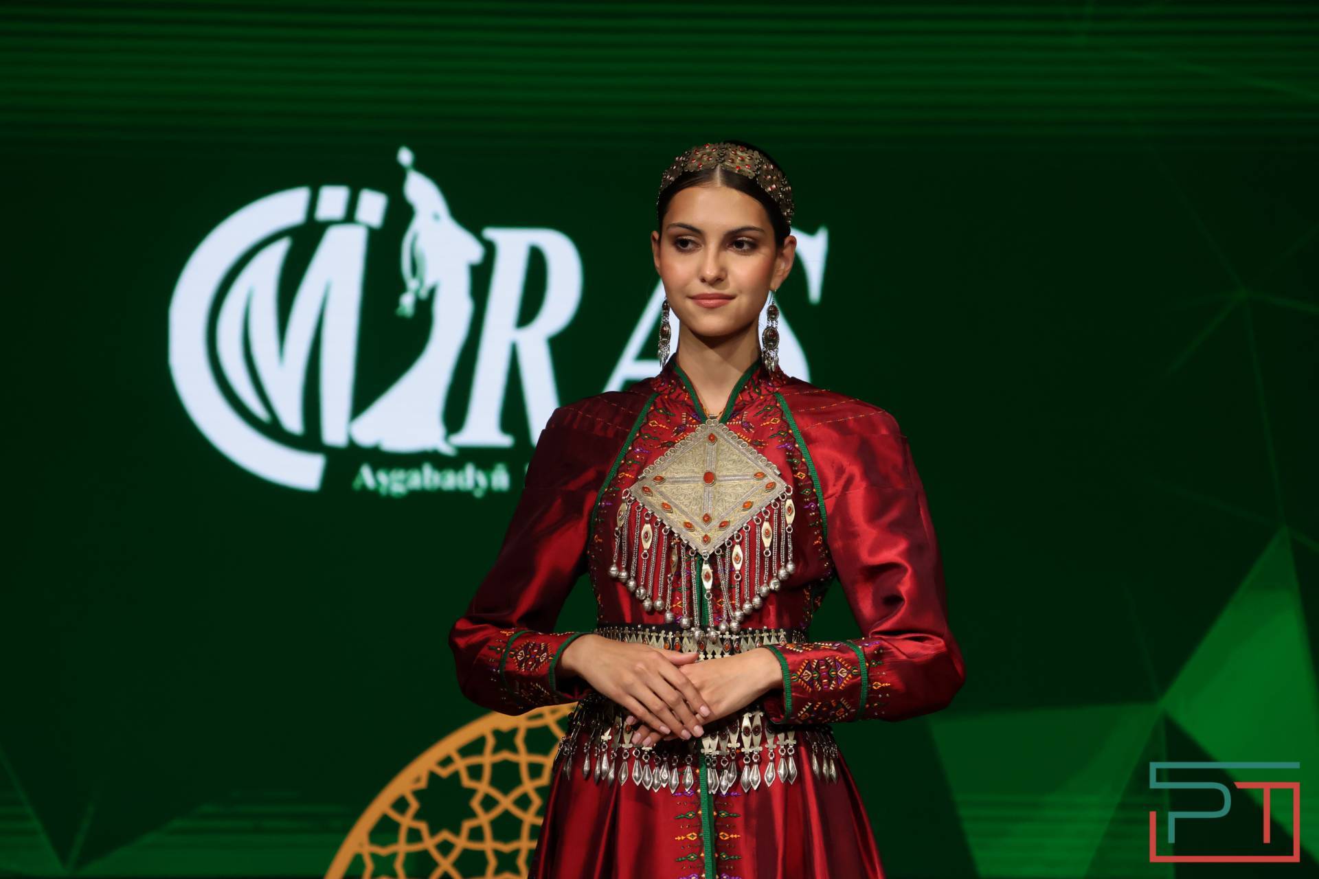 Показ благопристойной моды «Modest Fashion Day» прошел в Казани