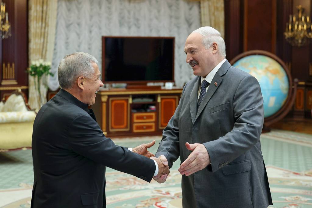 «Чисто у вас, дисциплину держите»: Александр Лукашенко заявил, что Беларусь очень похожа на Татарстан