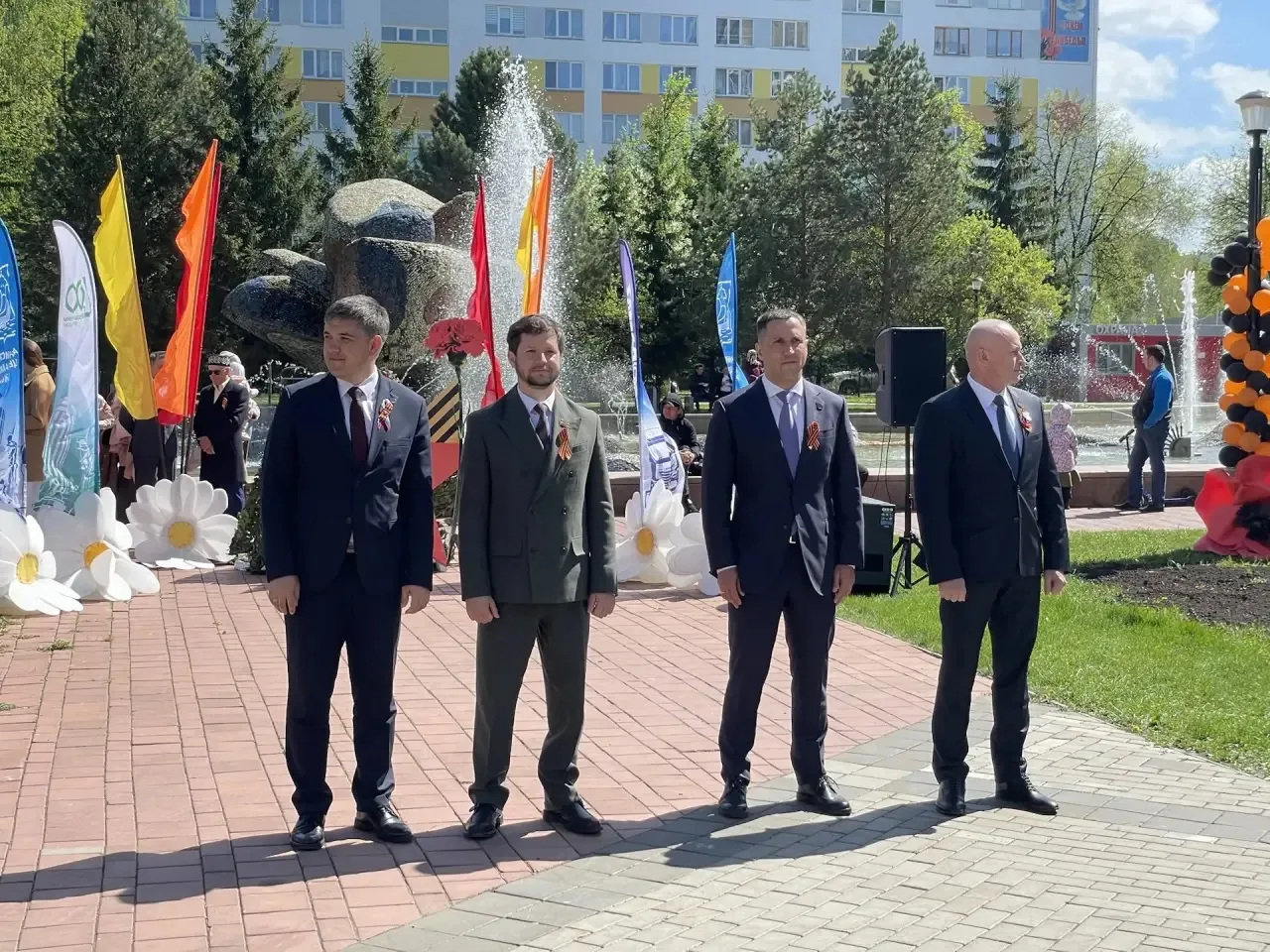 Депутаты Госсовета поздравили ветеранов с 9 Мая и приняли участие в торжествах в районах