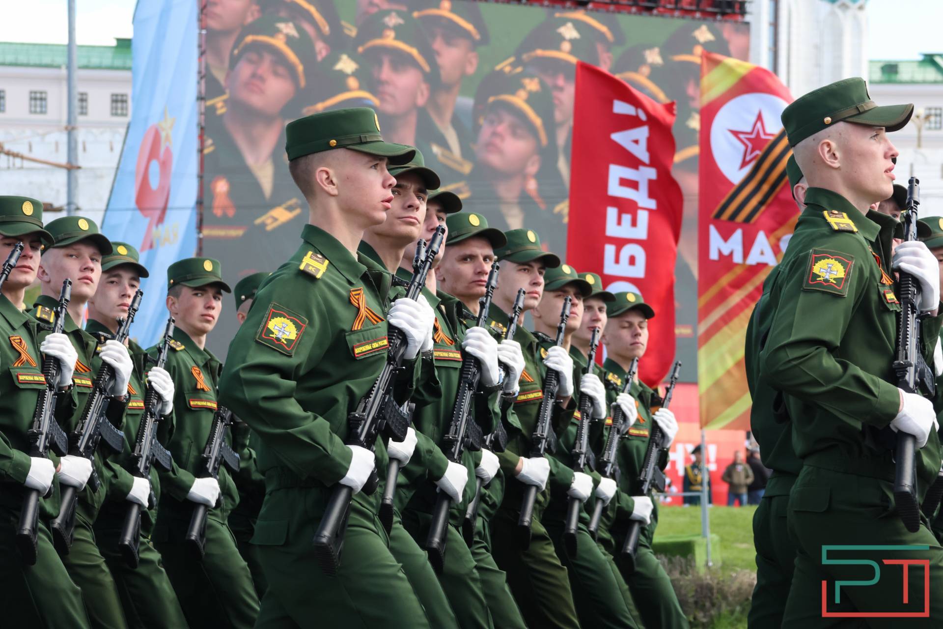 Парад Победы 9 мая в Казани