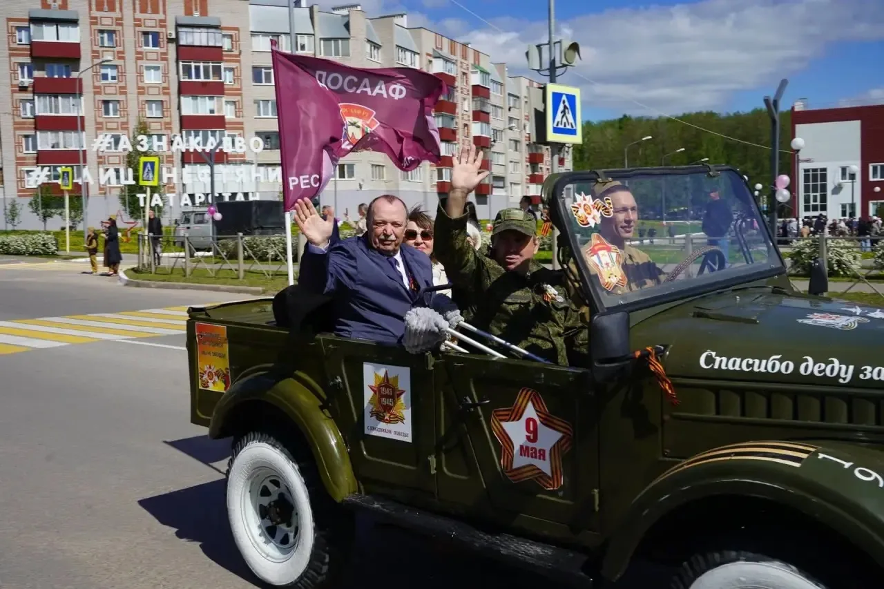 Депутаты Госсовета поздравили ветеранов с 9 Мая и приняли участие в торжествах в районах