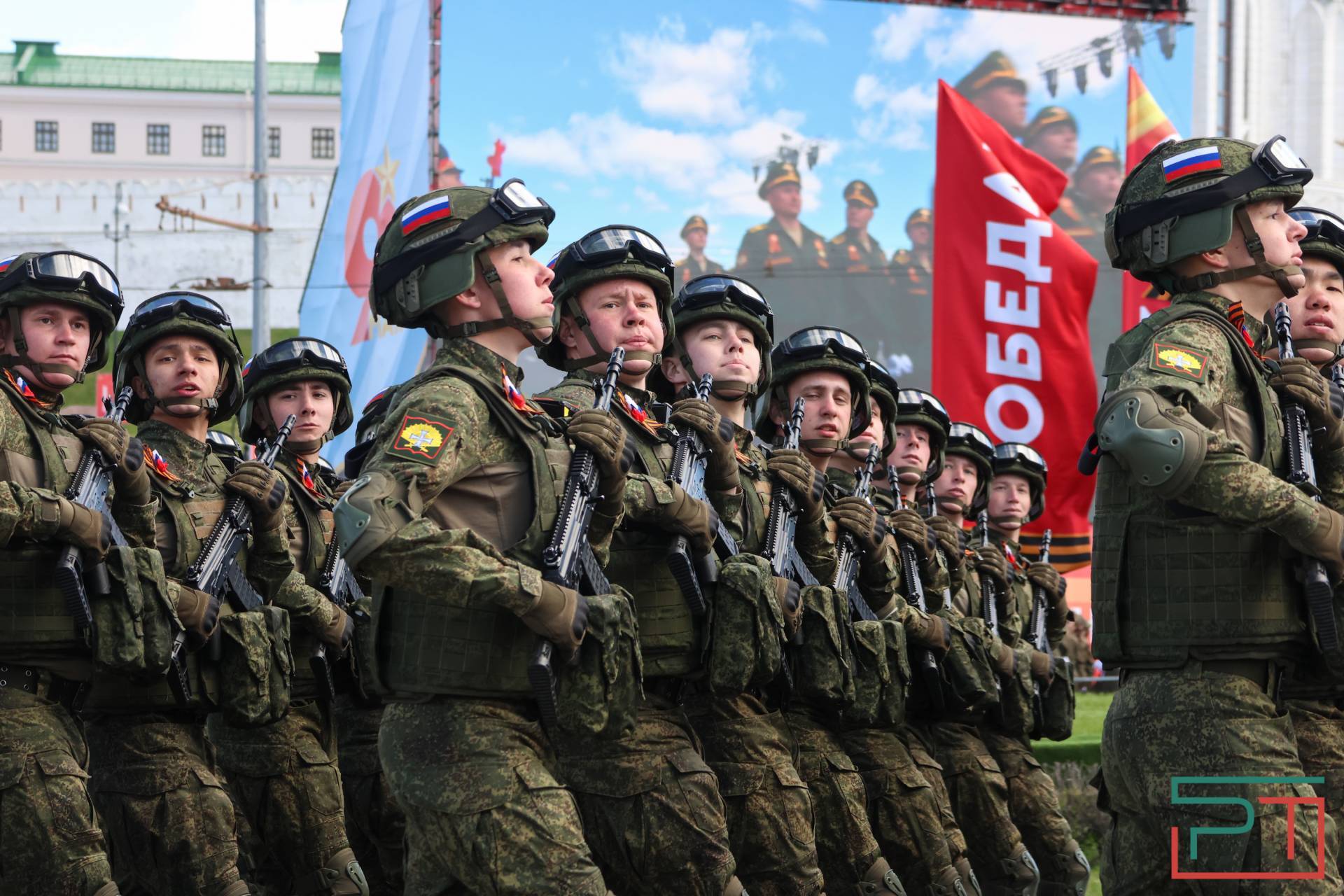 Парад Победы 9 мая в Казани