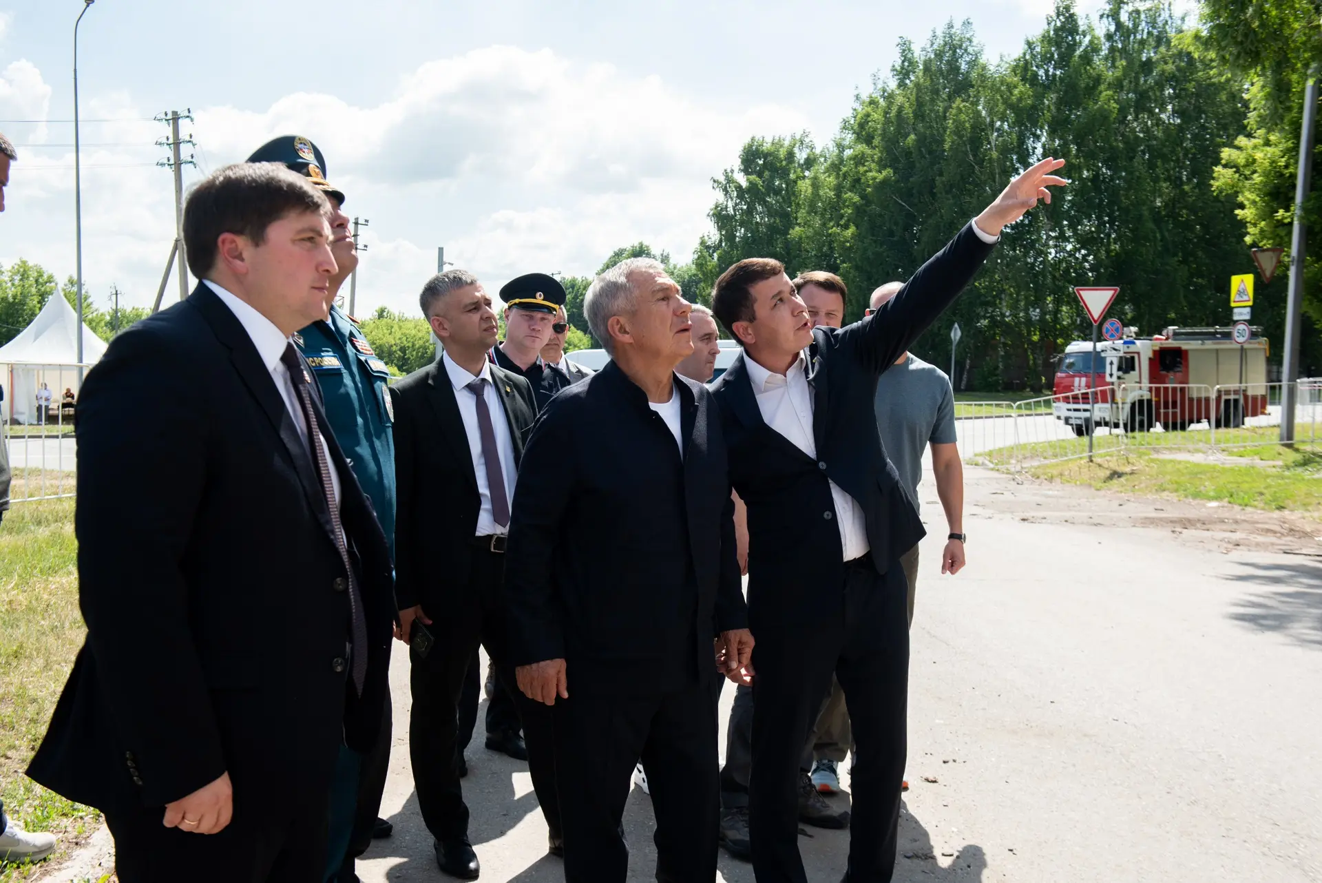 В Нижнекамске начались демонтажные работы в доме, поврежденном БПЛА