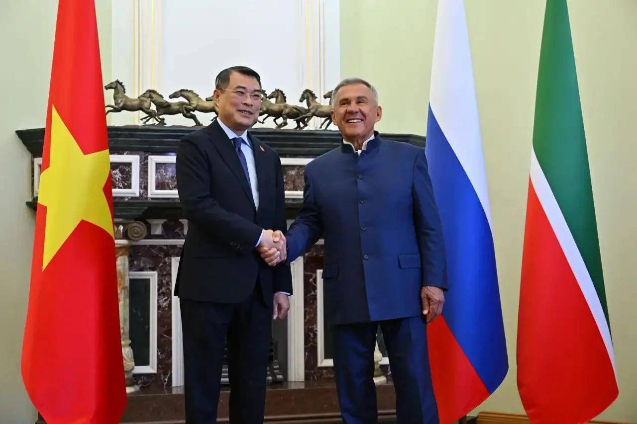 Минниханов предложил Премьеру Вьетнама открыть Генконсульство в Казани
