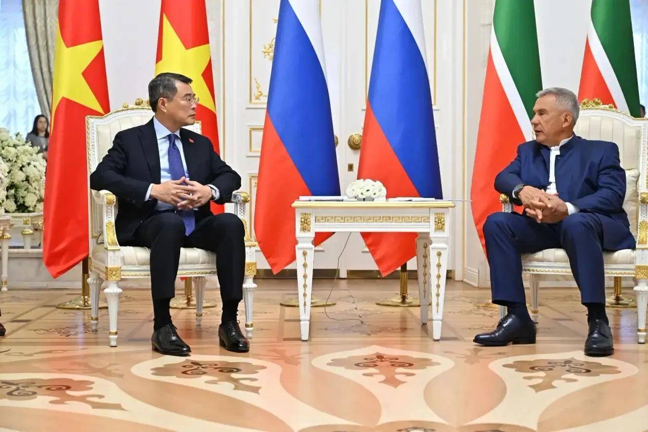 Минниханов предложил Премьеру Вьетнама открыть Генконсульство в Казани