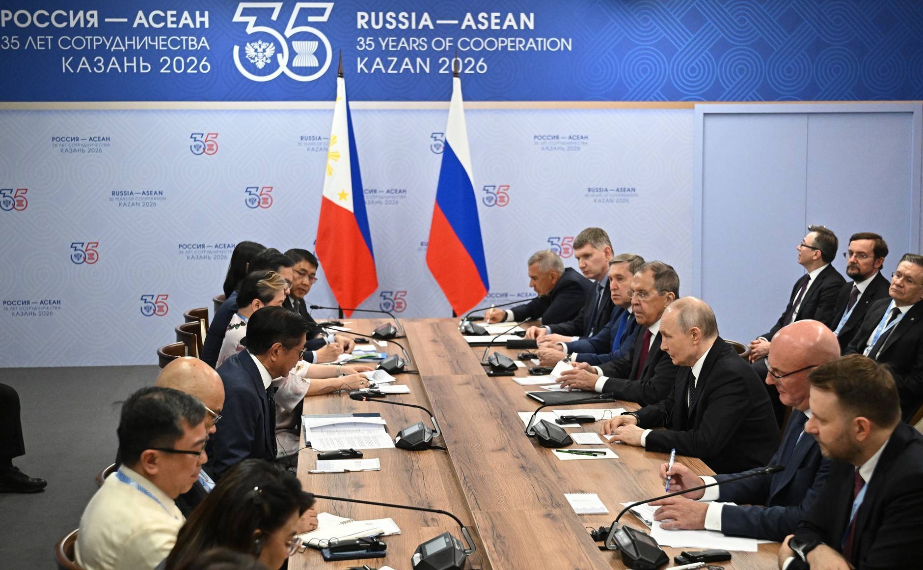 Путин в Казани встретился с Президентом Филиппин