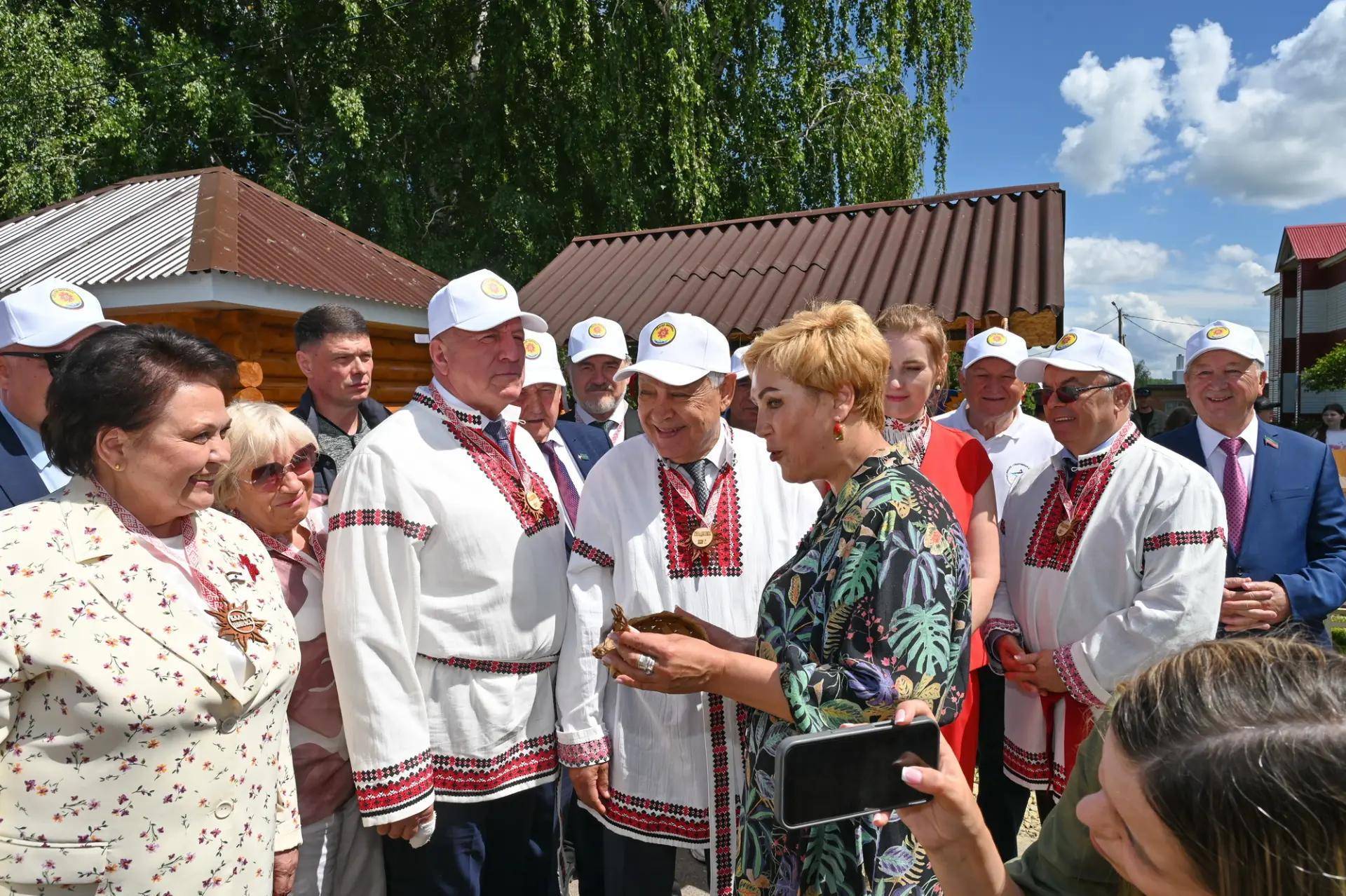 «Мордовская красавица», уха и фестиваль кукольных театров: в Татарстане прошел Валда шинясь