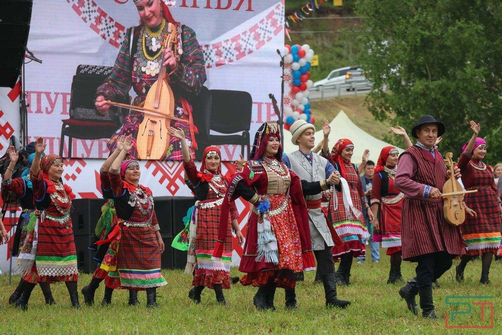 Перепечи, рыбалка и объятия с дубом: удмуртский праздник Гырон быдтон возвращается в Пойкино