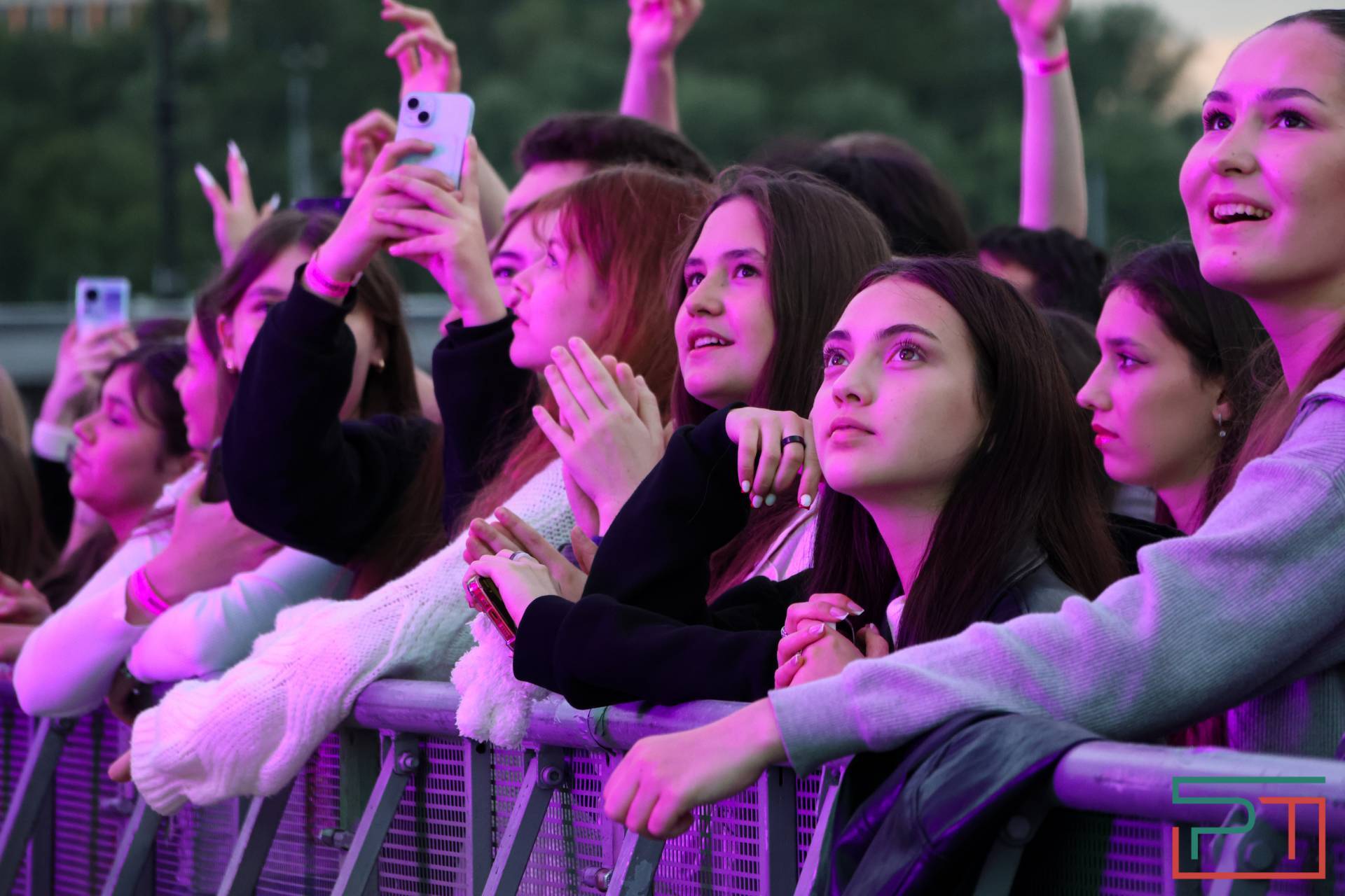 Группа «Моя Мишель» и DJ Сулейман выступили на общегородском выпускном в Казани