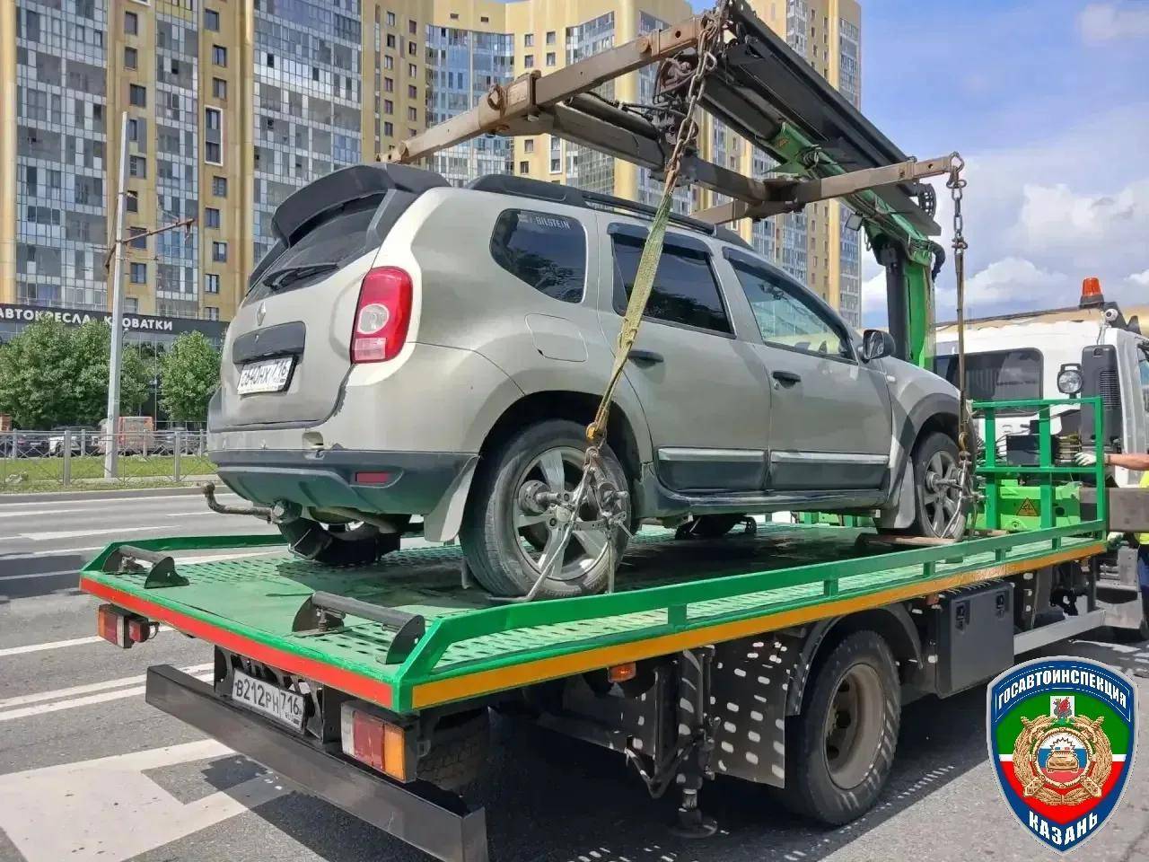 У казанца конфисковали автомобиль за 100-тысячный долг по штрафам и налогам