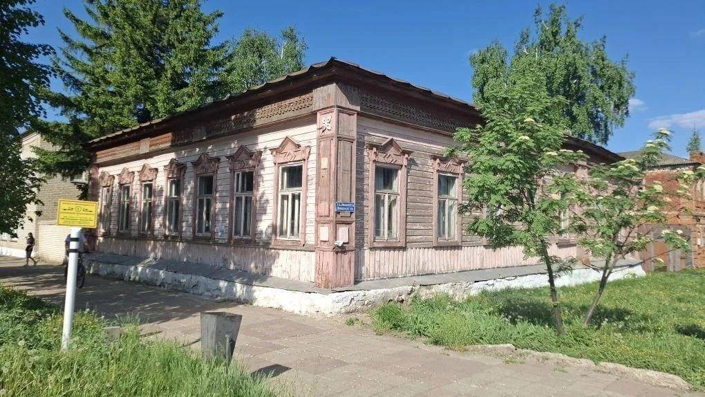 В Тетюшах продается за 1 рубль дом купца и борца с пьянством Петра Ашмарина