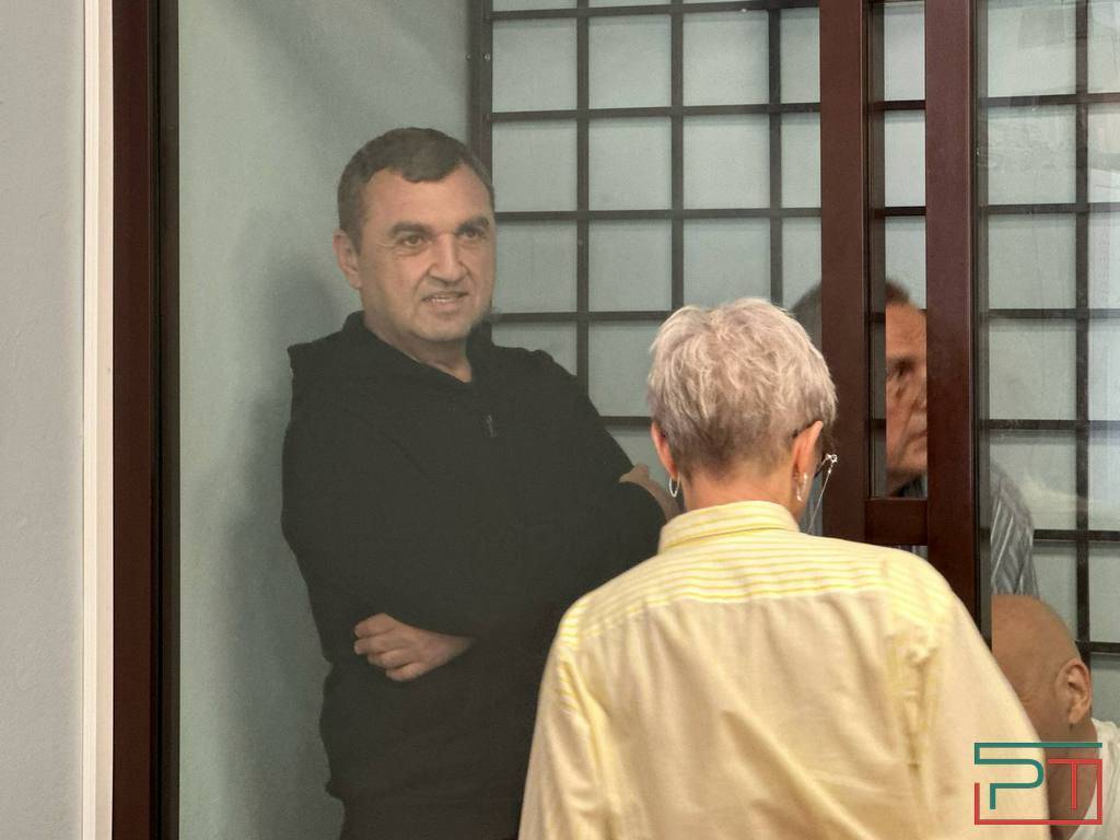 «Запятнал фамилию»: за что бывший зампрокурора Казани получил семь лет «строгача»