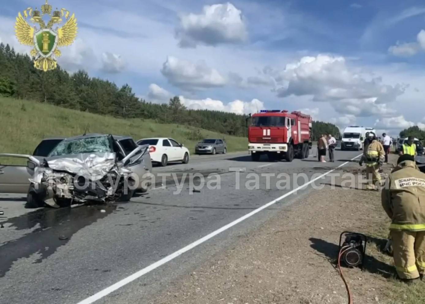 В Татарстане «Лада» выехала на встречку и столкнулась с Toyota – два человека погибли