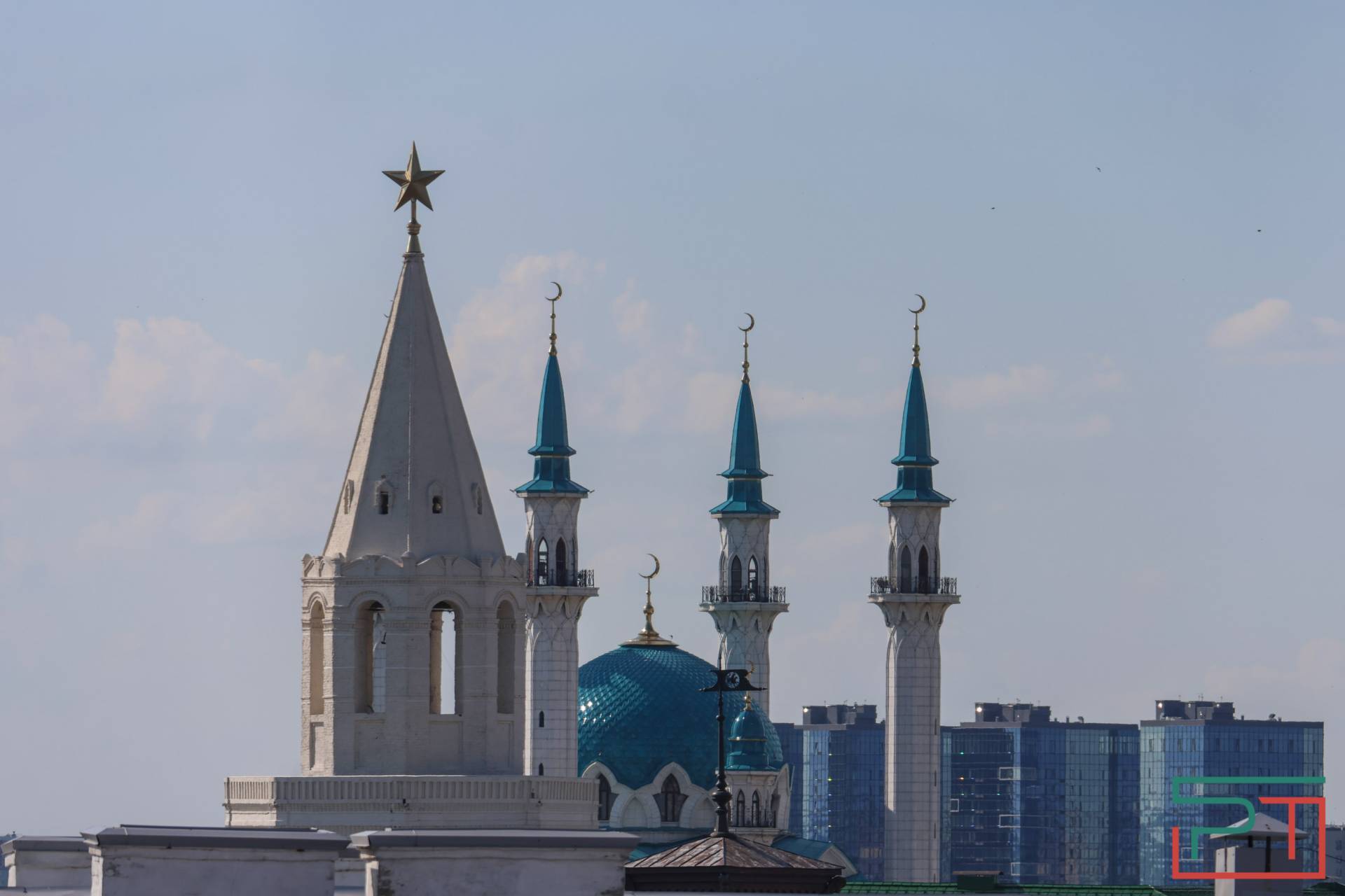 Пресс-тур по храмовому комплексу Петропавловского собора Казани