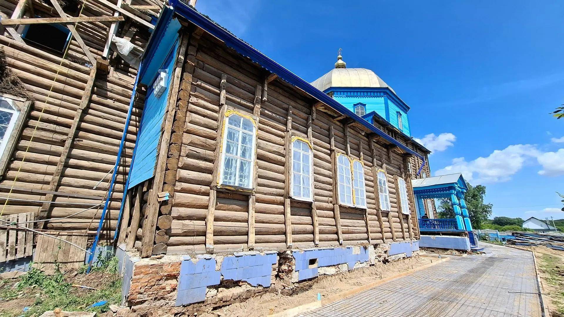 Реставраторы переберут «падающую» колокольню самого большого деревянного храма в Татарстане