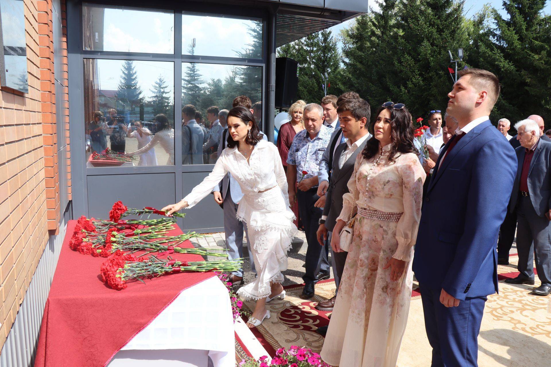 В Нурлате открыли мемориальную доску в память об экс-депутате Госдумы Фатихе Сибагатуллине