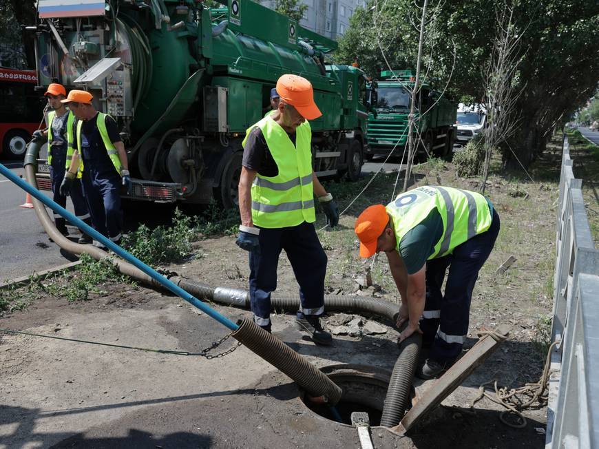 Как из тайги приехали: мэра Казани удивляют горожане, которые не умеют пользоваться канализацией