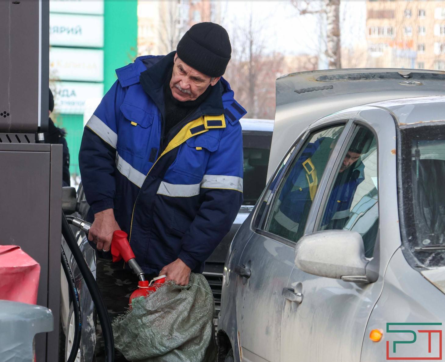 Как долго можно хранить бензин в канистрах – советы автоэксперта