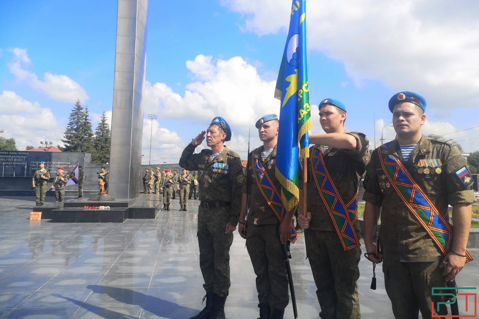 Расплескалась синева по беретам: как пройдет День ВДВ в Казани