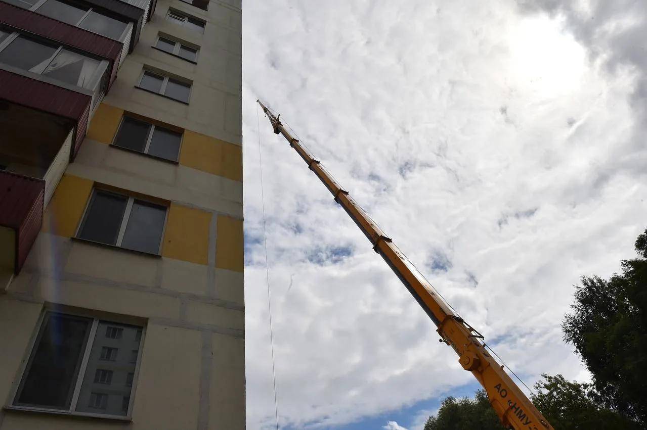 Названы сроки завершения ремонта дома в Нижнекамске, поврежденного при налете БПЛА