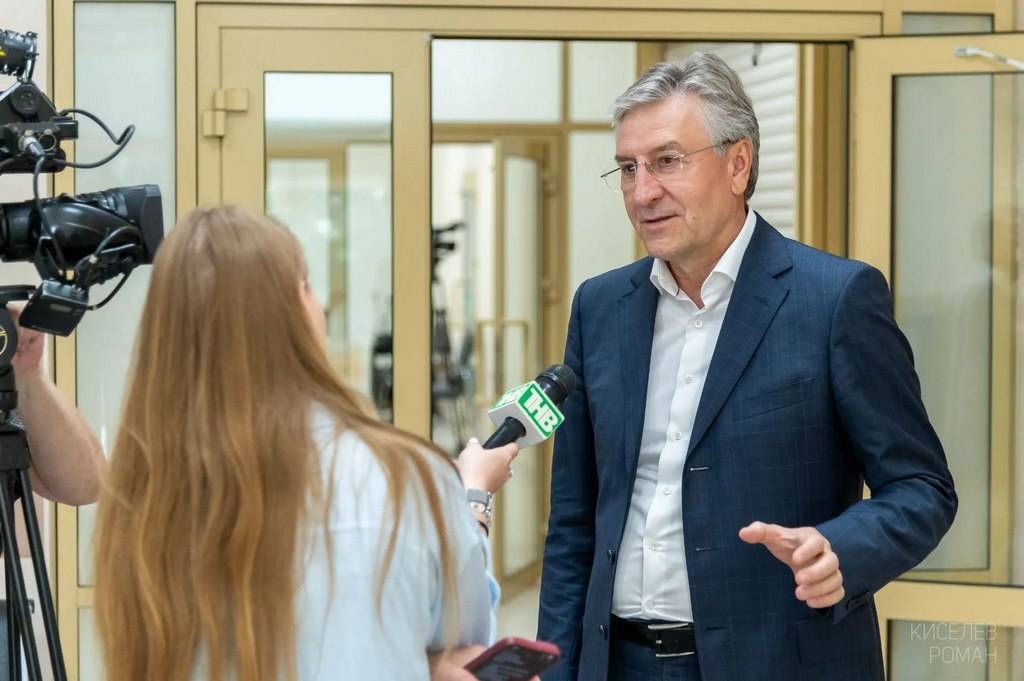 Двухсотбалльники идут в стоматологи: новый ректор КГМУ Айрат Фаррахов – о будущем родного вуза