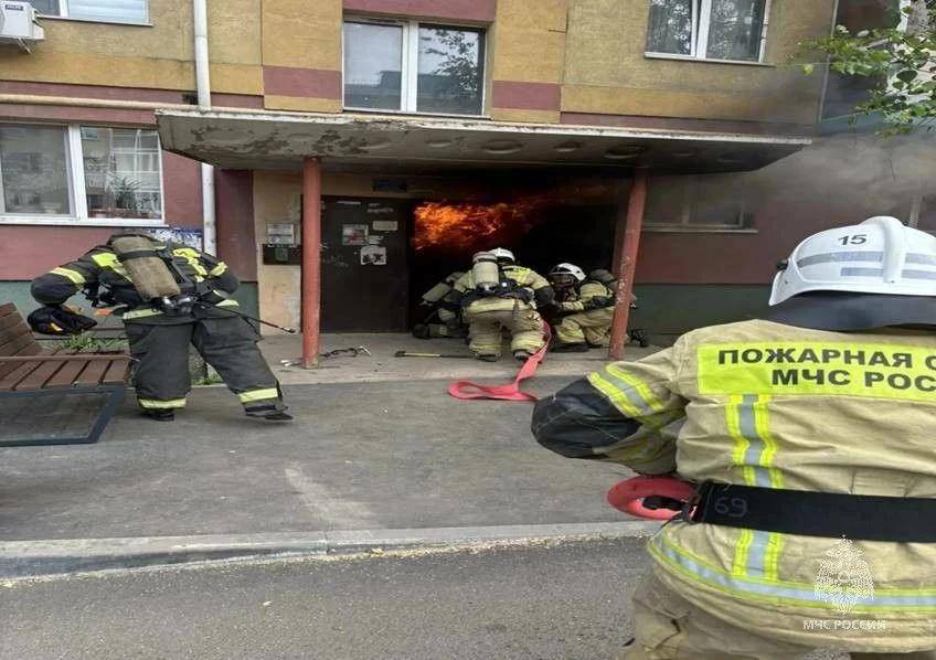На пожаре в Альметьевске спасли двух детей