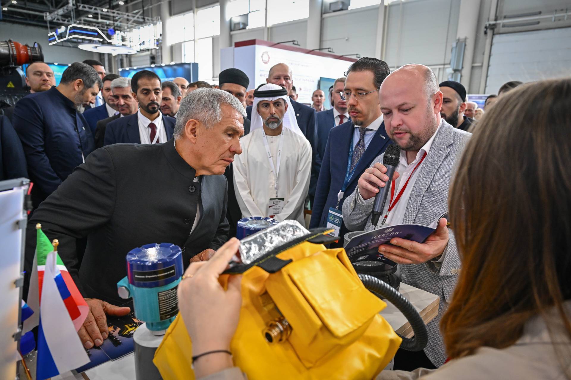 Минниханов открыл Татарстанский нефтегазохимический форум