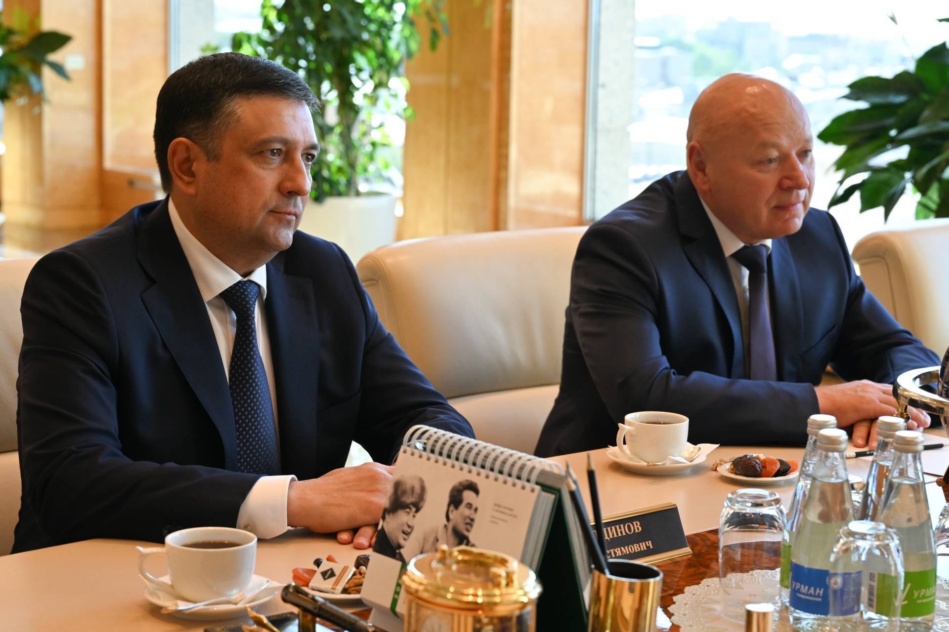 Минниханов обсудил с замглавы МВД России Макаровым обеспечение безопасности граждан