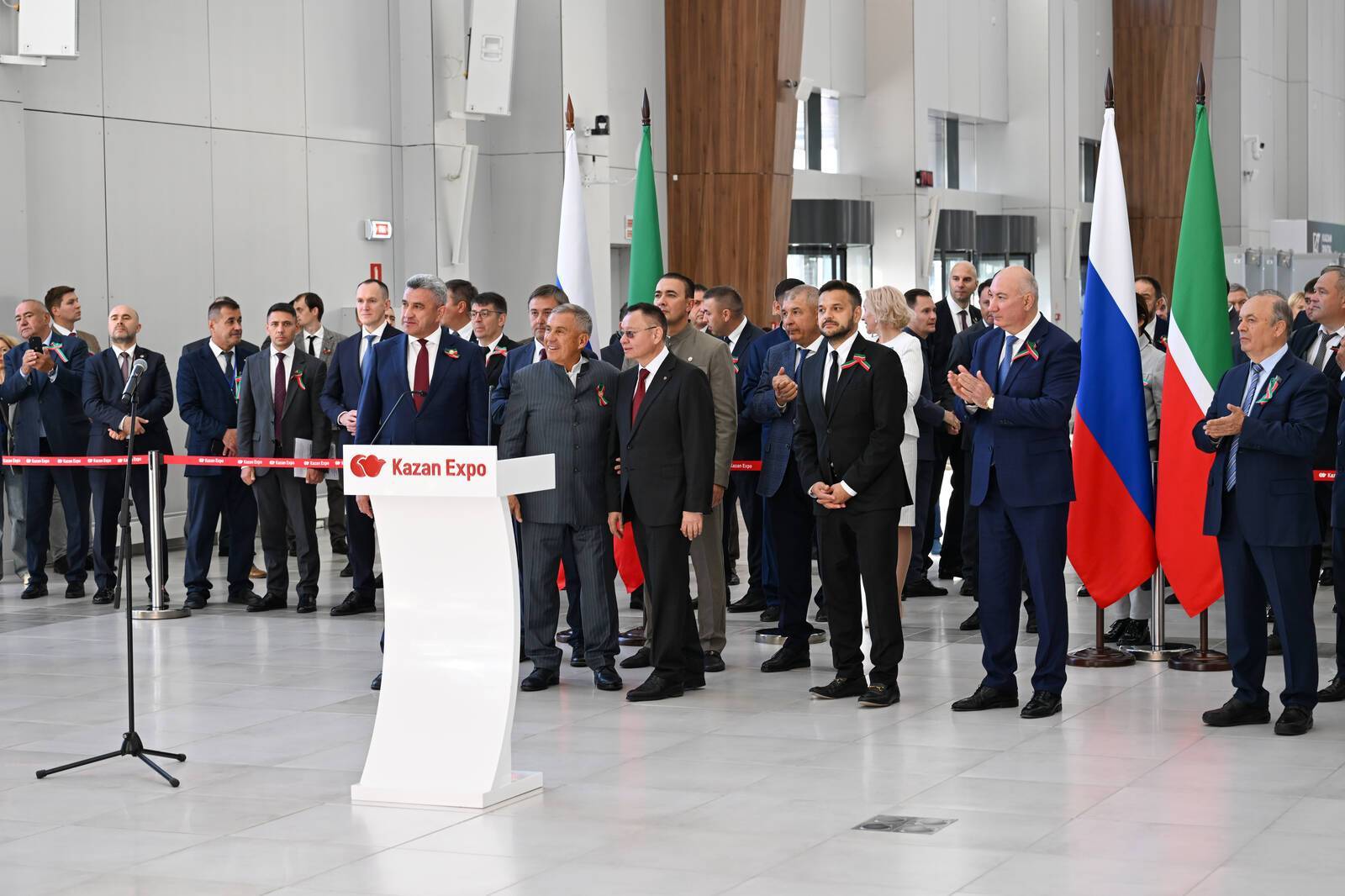 Минниханов открыл шесть школ и новых корпусов в Татарстане
