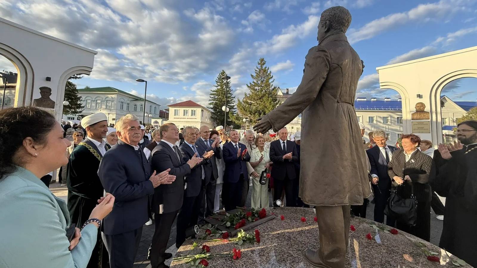Летопись ратного мужества и трудовой доблести: Аллея Славы открылась в Мамадыше