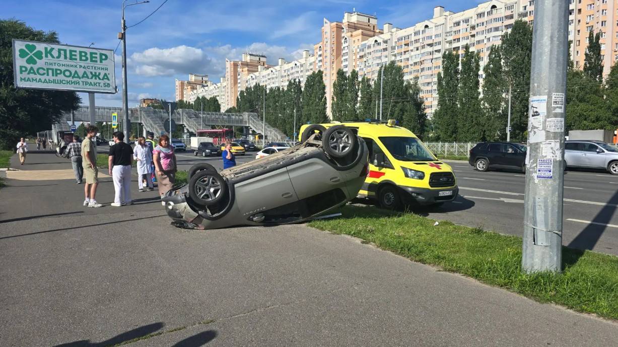 ДТП с перевертышем произошло на проспекте Победы в Казани