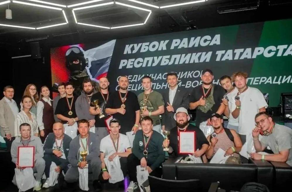 Минниханов поздравил победителей турнира Кубка Раиса среди ветеранов СВО по фиджитал-спорту