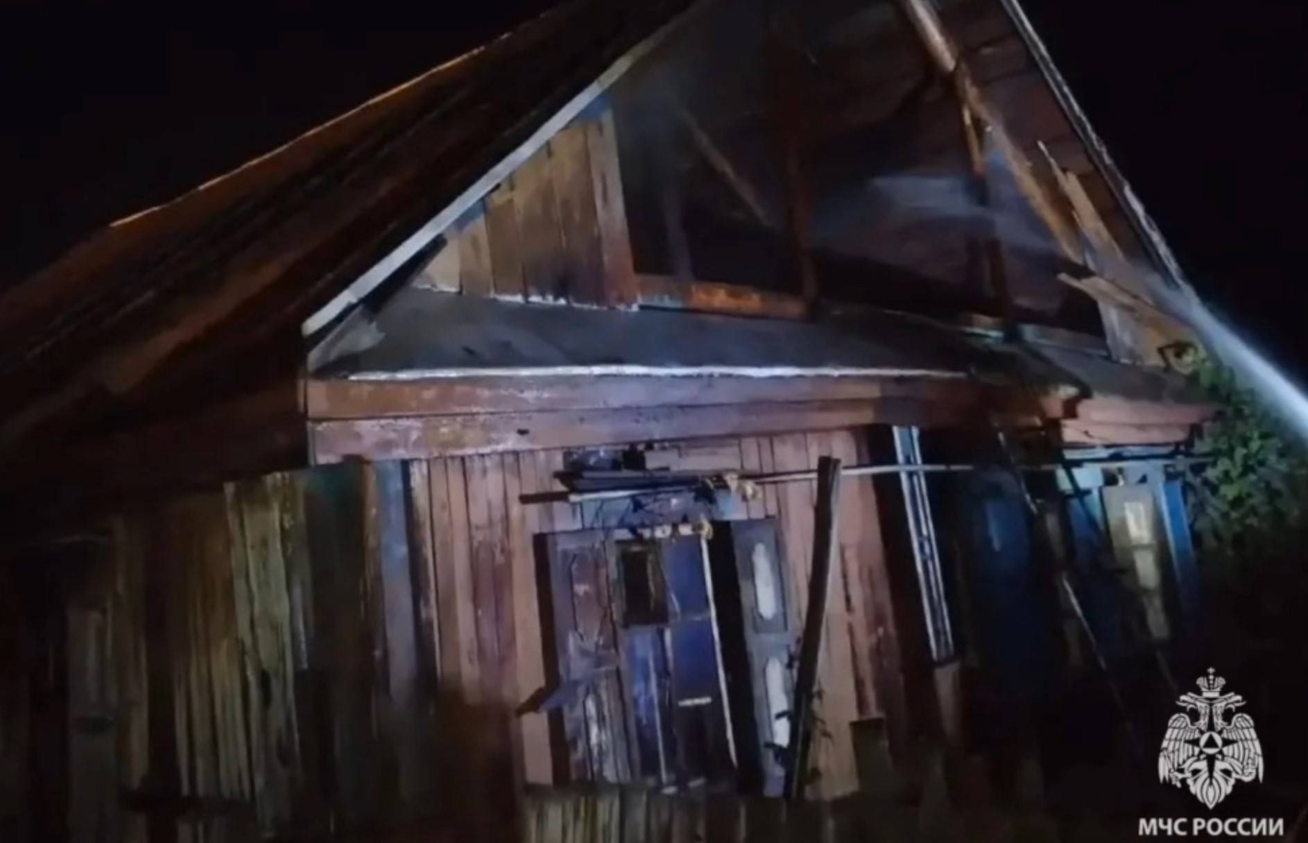 На пожаре в Бавлах спасли пожилого мужчину