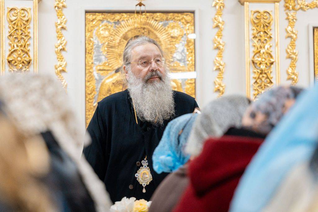 Митрополит Кирилл встретился с семьями погибших участников СВО в Зилантовом монастыре в Казани
