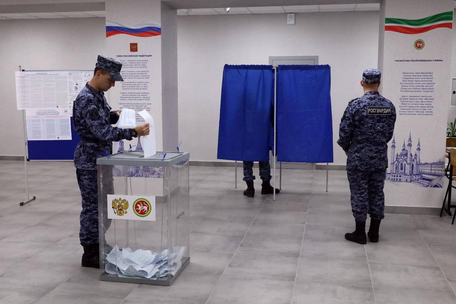 Росгвардейцы приняли участие в голосовании в Казани