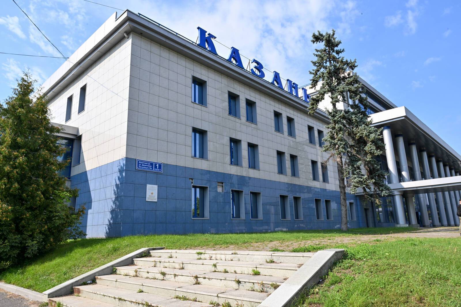 Раис Татарстана осмотрел объекты исторического центра Казани