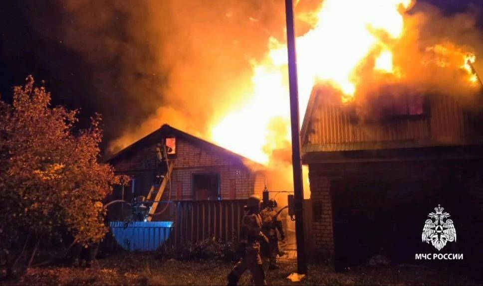 На пожаре в частном доме в Арске погиб мужчина