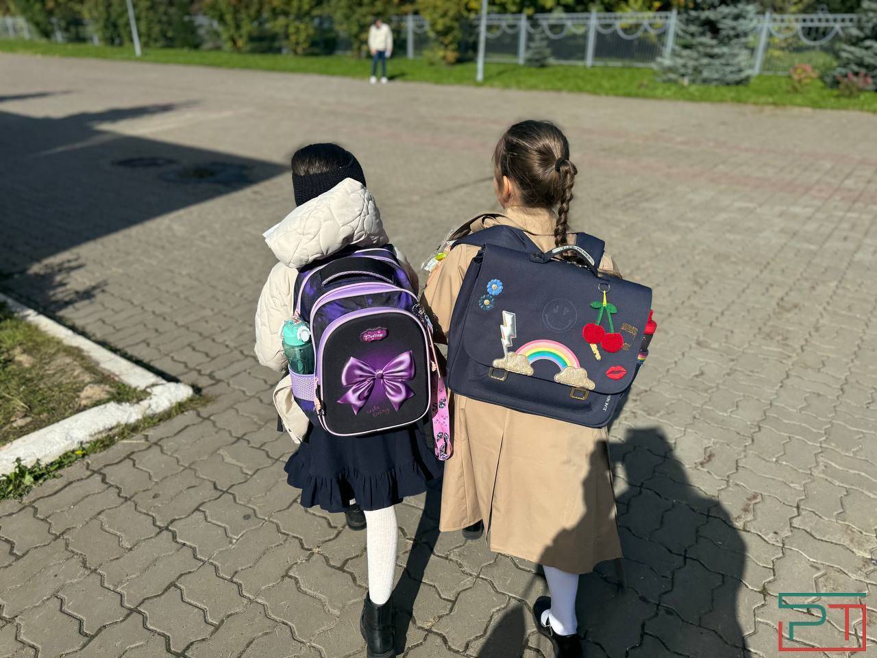 Работу бросай или няню нанимай: родители первоклашек в Казани столкнулись с суровой реальностью