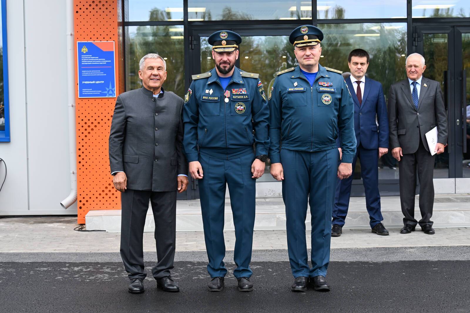 Куренков и Минниханов открыли учебно-тренировочный комплекс МЧС в Татарстане