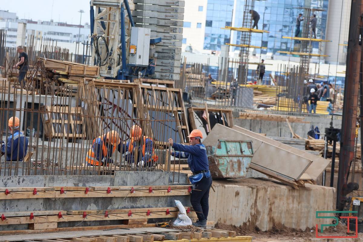 Сварщикам – 210 тысяч, водителям – 140: кого готовы озолотить работодатели в Татарстане