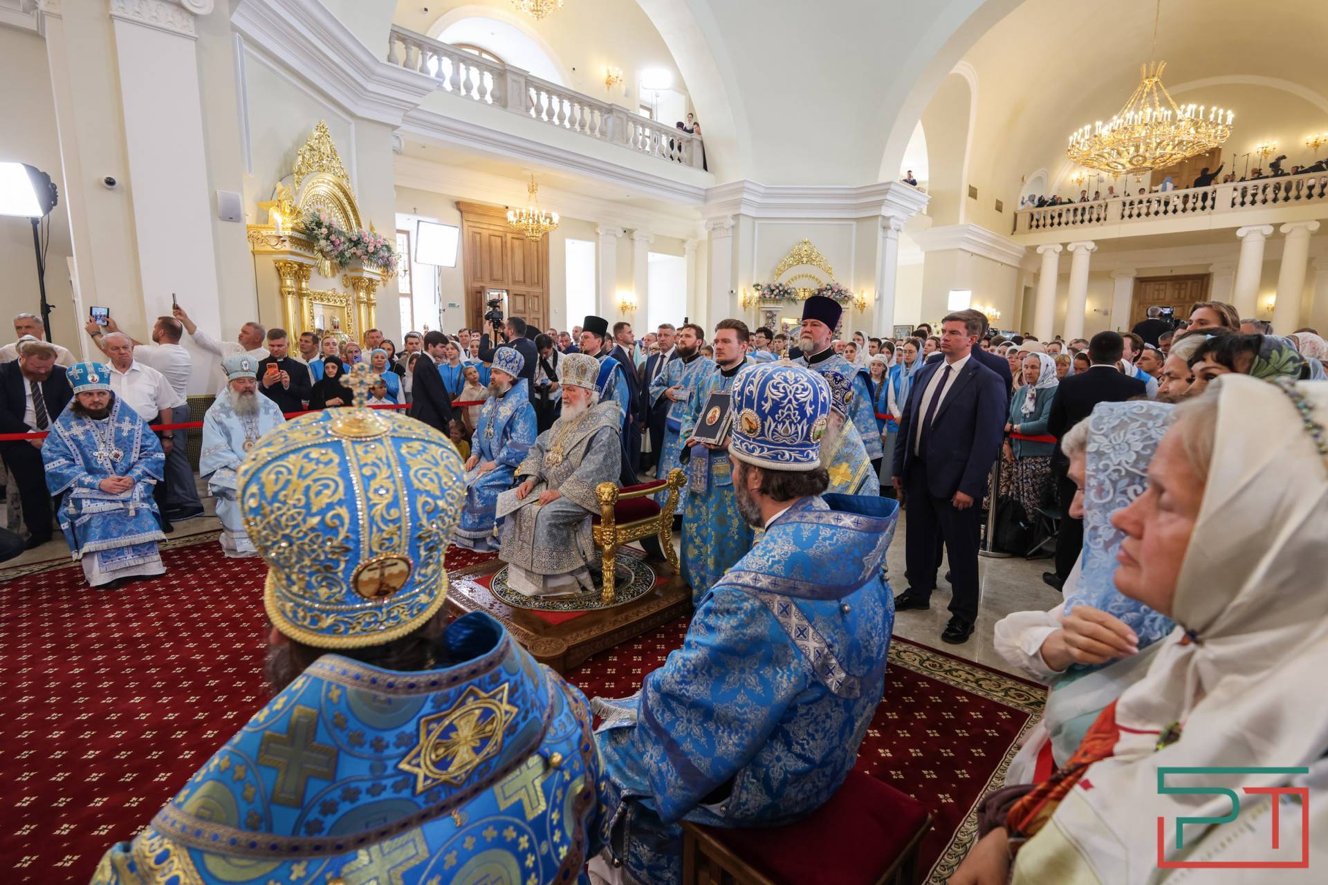 Патриарх Кирилл освятил отреставрированный храм Николы Тульского в Казани