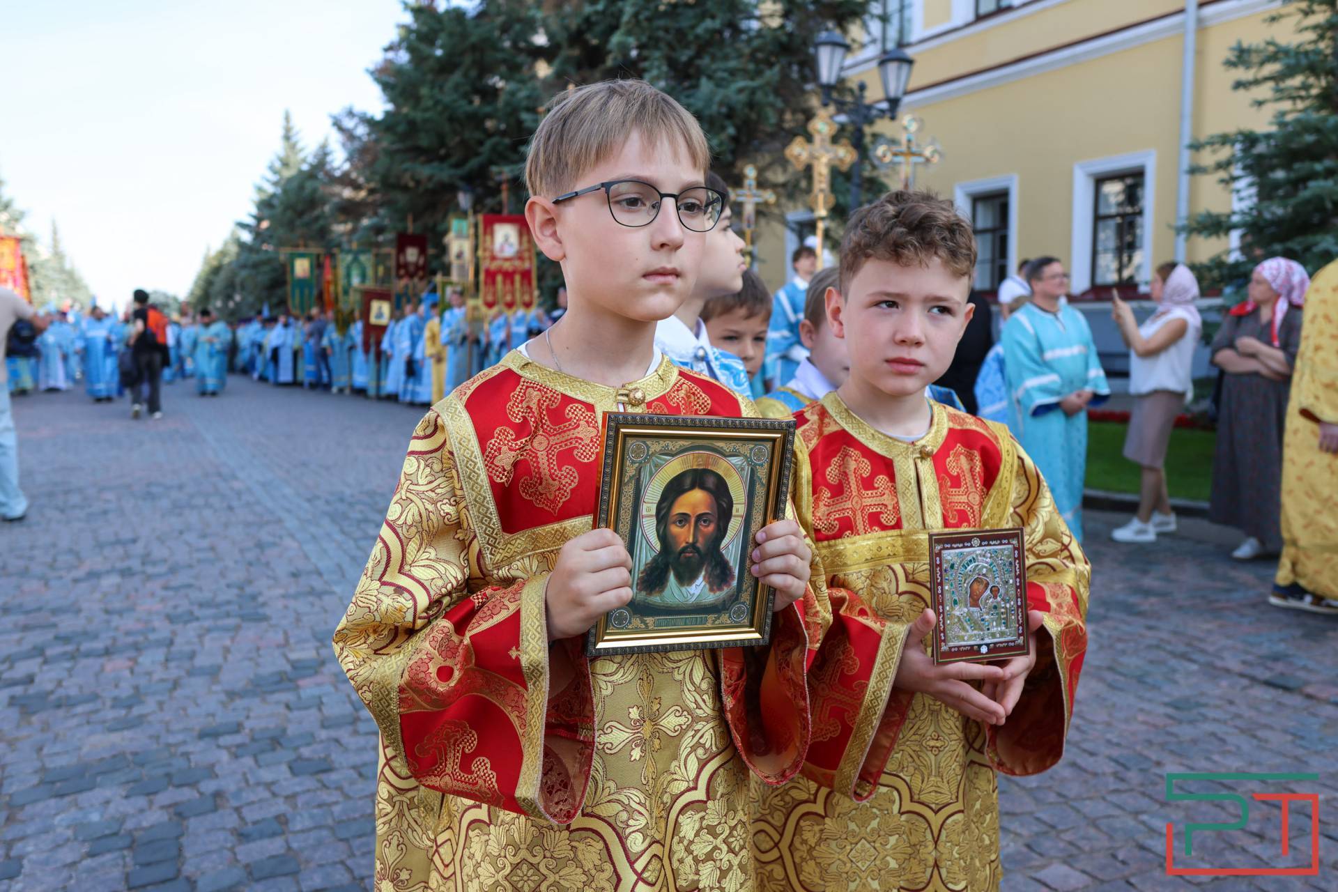 Патриарх Кирилл освятил отреставрированный храм Николы Тульского в Казани