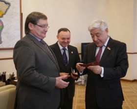 information_items_10119589