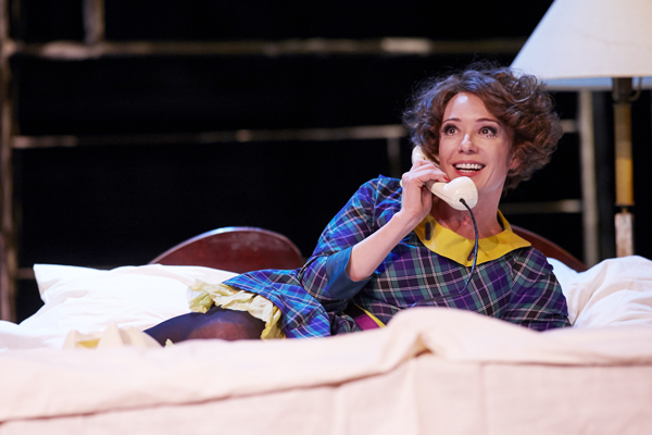 Хаматова-Двое-на-качелях