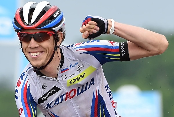 Russian rider Ilnur Zakarin of the Team Katusha celebrates as he crosses the finish lien to win on the Enzo and Dino Ferrari racetrck the 11th stage of the 98th Giro d'Italia cycling tour over 153 km from Forlì to Imola, Italy, 20 May 2015. ANSA/DANIEL DAL ZENNARO