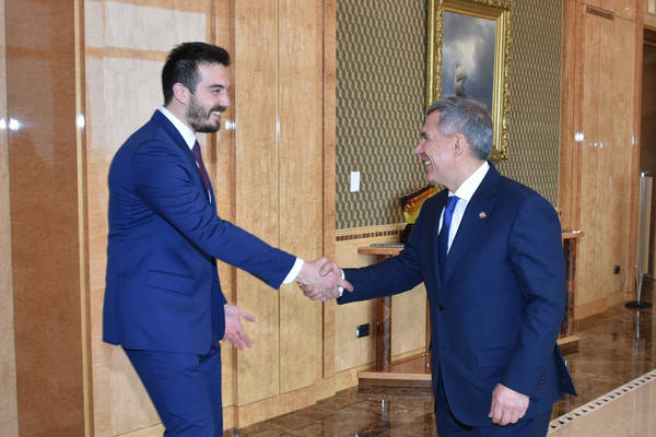 view_2380807_2076369