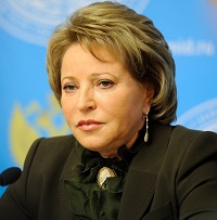 Ìîñêâà. Ïðåññ êîíôåðåíöèÿ Âàëåíòèíû Ìàòâèåíêî â çäàíèè ÌÈÄà.