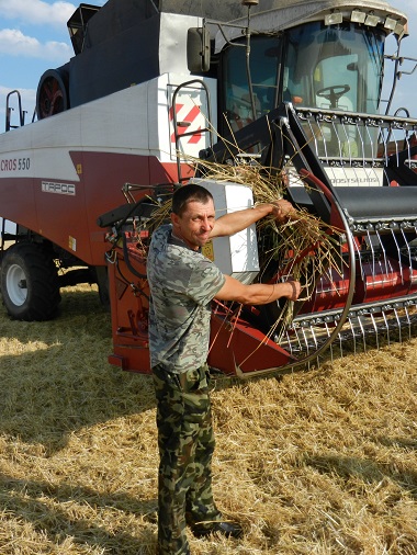 Комбайнер7777